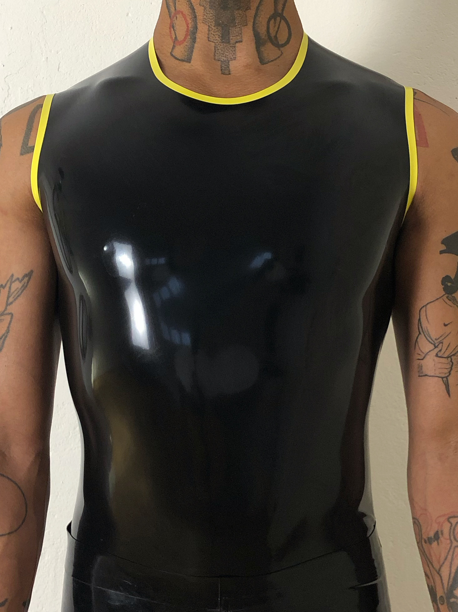 Sleeveless Shirt CLASSIC